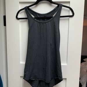 Lululemon gray tank!
